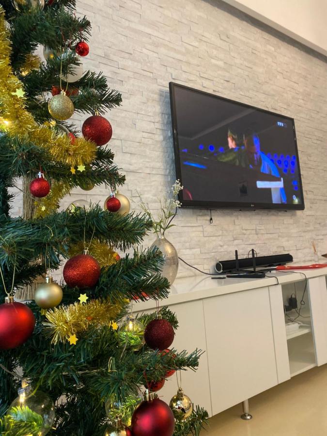 Stylish Apartment 5 Minutes Walk From City Center Prague Luaran gambar